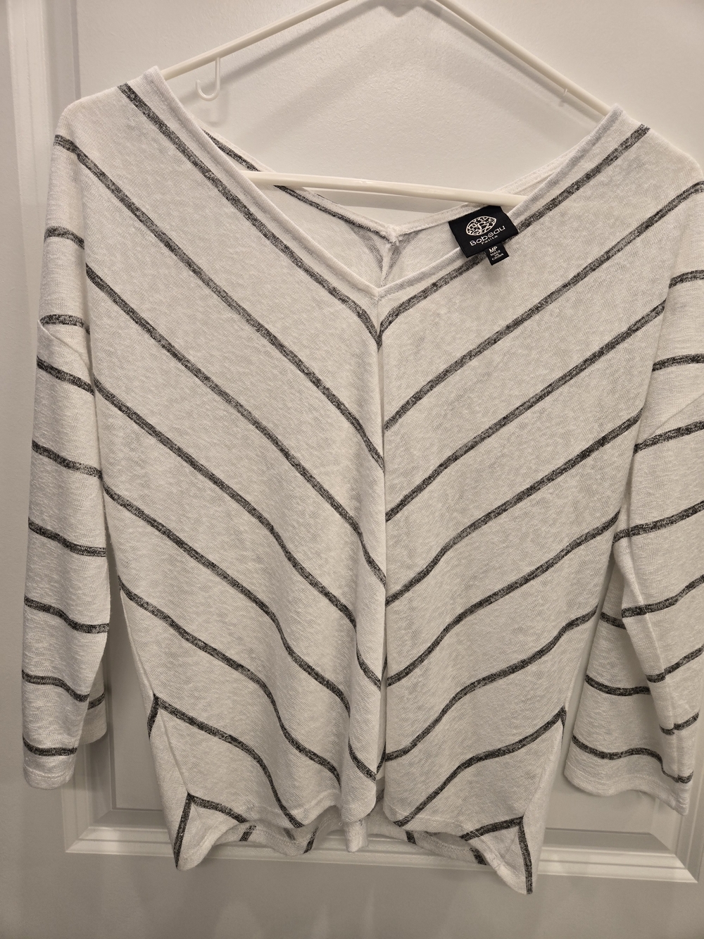 bobeau White and Gray Diagonal Stripe V-Neck Tunic